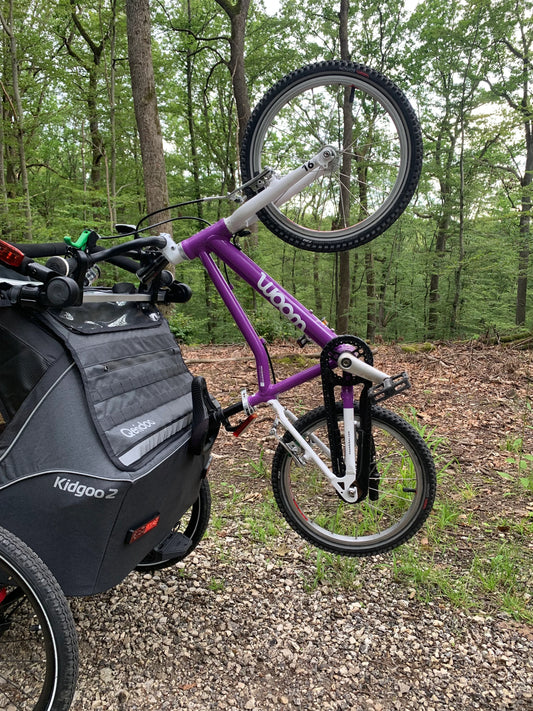 Qeridoo Kinderfahrrad Halterung Kidgoo 2 ab 2020 – Laufrad Halter Fahrradanhänger