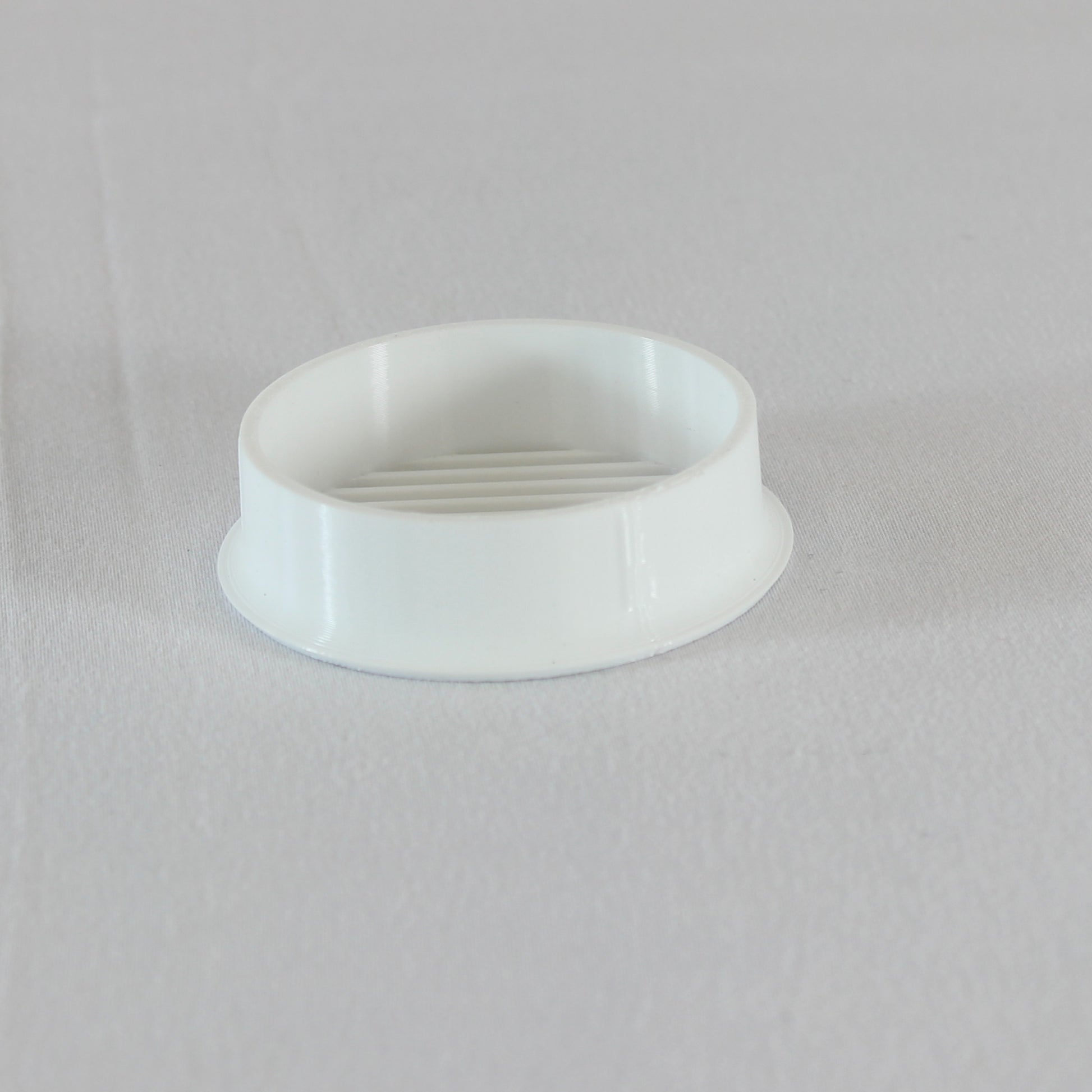 Seitliche Ansicht Linien Design Einsatz für Truma Endkappe 65mm