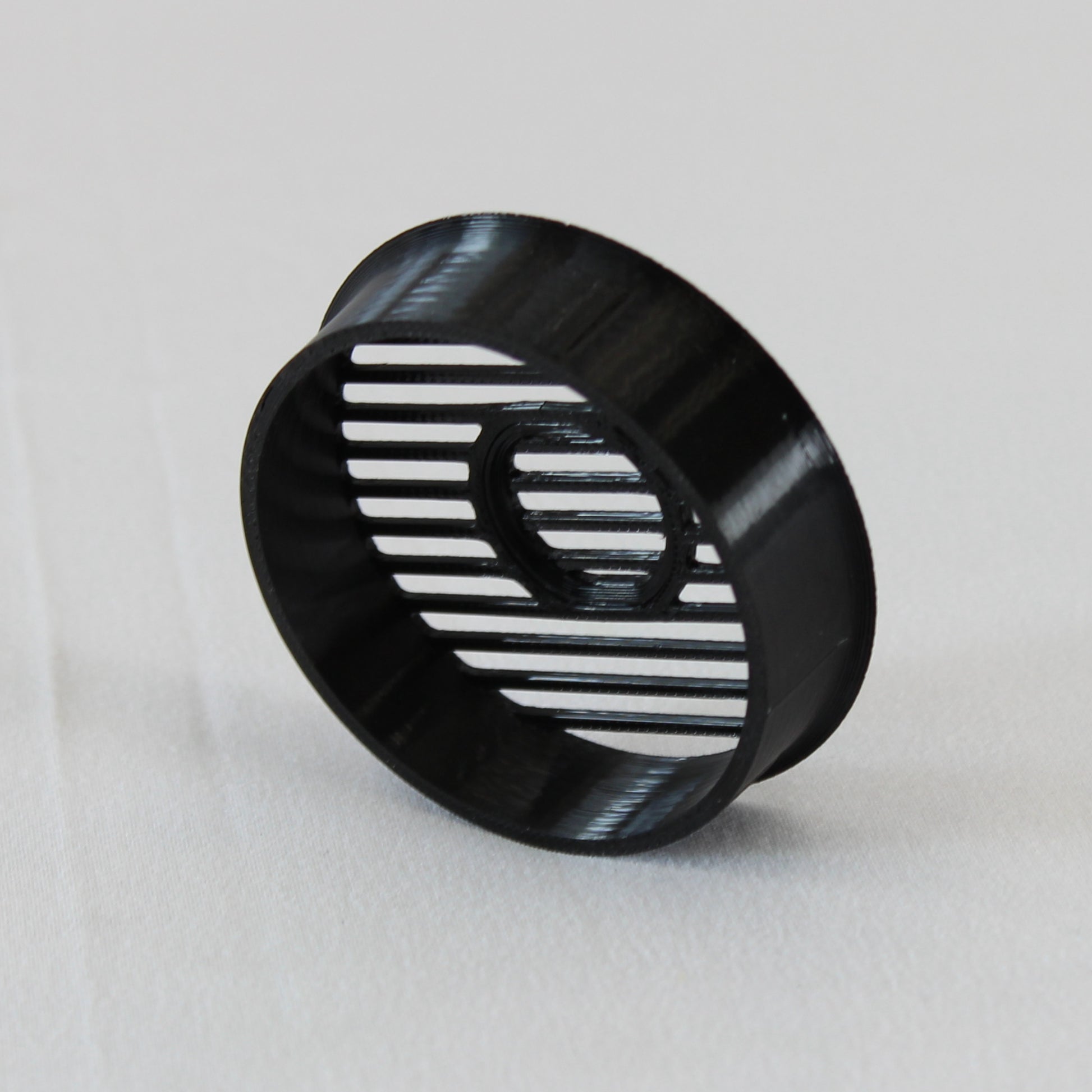 Rückansicht Einsatz für Truma Endkappe 65mm für Truma Combi 4 und 6